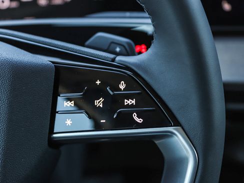 New 2026 Audi Q3 quattro 2.0T AWD/4WD image 19