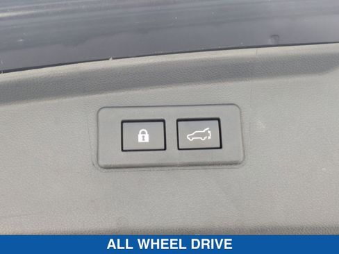 Certified 2022 Subaru Outback Limited image 35