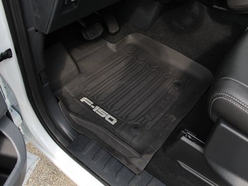 Used 2025 Ford F150 XL AWD/4WD image 17