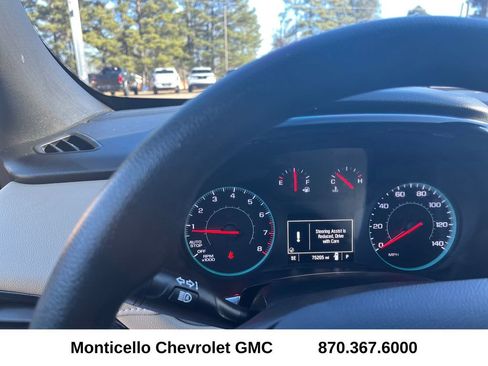 Used 2023 Chevrolet Traverse LS w/ Safety Package image 15