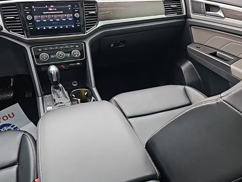 Used 2022 Volkswagen Atlas SE image 24