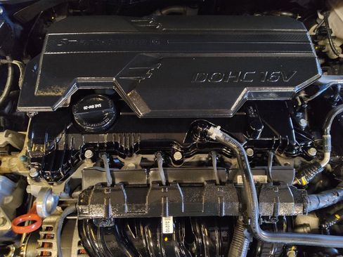 Used 2022 Hyundai Elantra SEL image 30