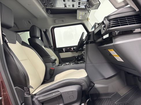 Used 2025 INEOS Grenadier AWD/4WD image 29
