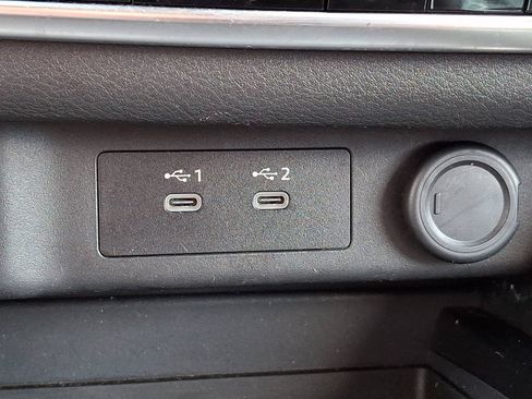 Used 2024 Nissan Rogue SV AWD/4WD image 23