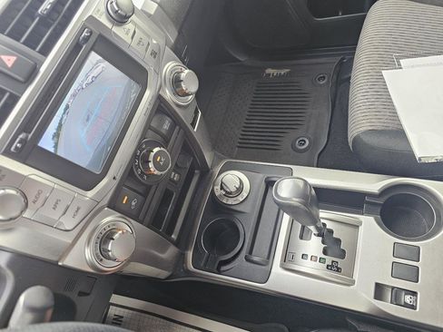 Used 2017 Toyota 4Runner SR5 image 15