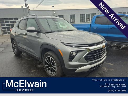 Used 2025 Chevrolet TrailBlazer LT w/ Convenience Package AWD/4WD image 1