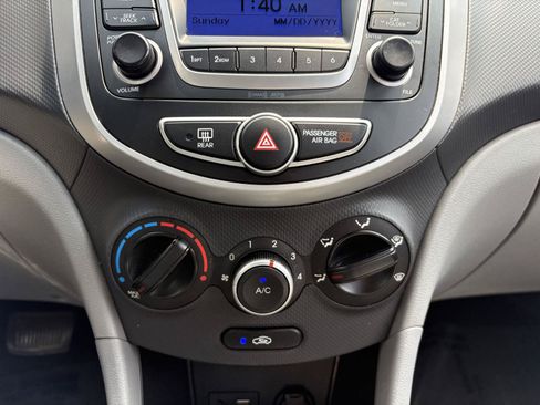 Used 2014 Hyundai Accent GS FWD image 15