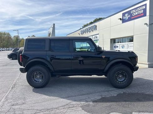 New 2025 Ford Bronco Badlands w/ Sasquatch Package image 4