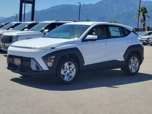 New 2026 Hyundai Kona SE FWD image 2