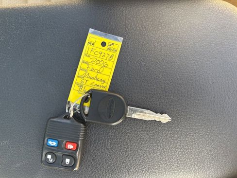 Used 2006 Ford Mustang GT RWD image 27