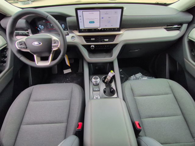 New 2026 Ford Explorer Active RWD image 15