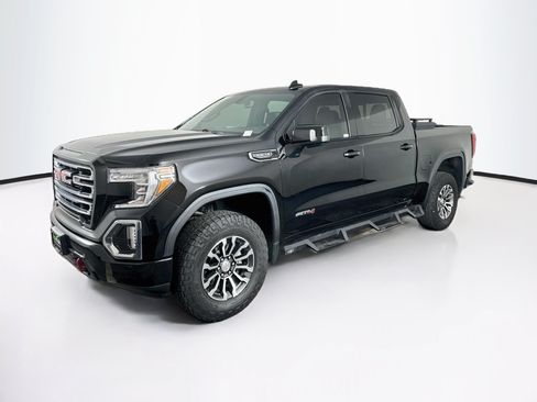 Used 2020 GMC Sierra 1500 AT4 w/ AT4 Preferred Package AWD/4WD image 3