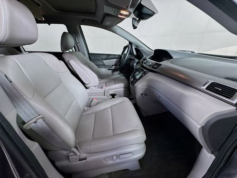 Used 2016 Honda Odyssey Touring image 38