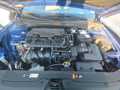Used 2024 Hyundai Elantra SEL FWD image 15