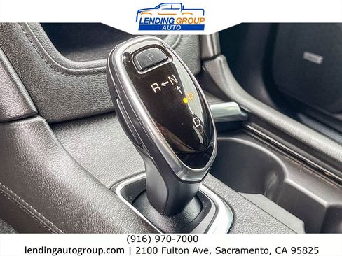 Used 2018 Cadillac XT5 Luxury w/ Driver Awareness Package image 18