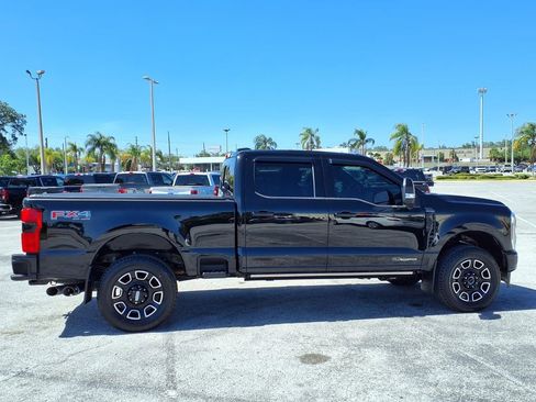 Used 2025 Ford F250 Platinum AWD/4WD image 8
