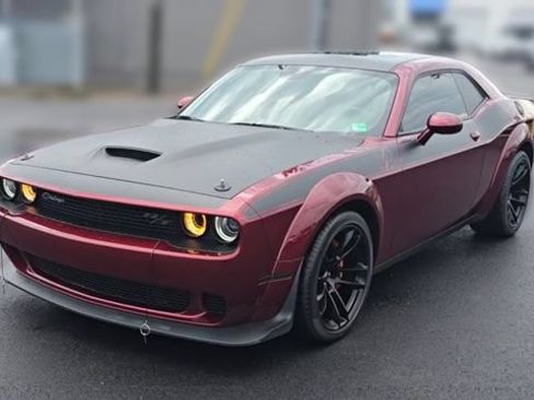 Used 2022 Dodge Challenger R/T Scat Pack RWD image 4