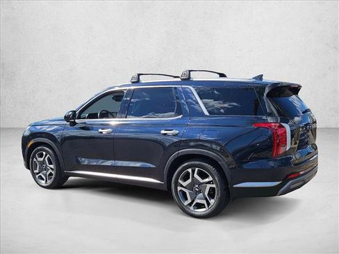 Used 2023 Hyundai Palisade SEL w/ Premium Package FWD image 6