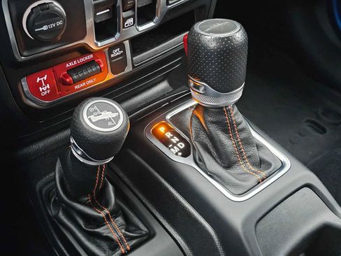 Used 2020 Jeep Gladiator Mojave image 33