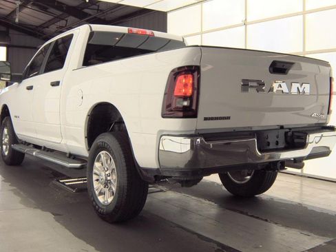Used 2026 RAM 2500 Big Horn AWD/4WD image 6