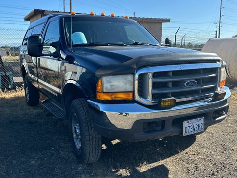 Used 1999 Ford F250 XLT AWD/4WD image 2
