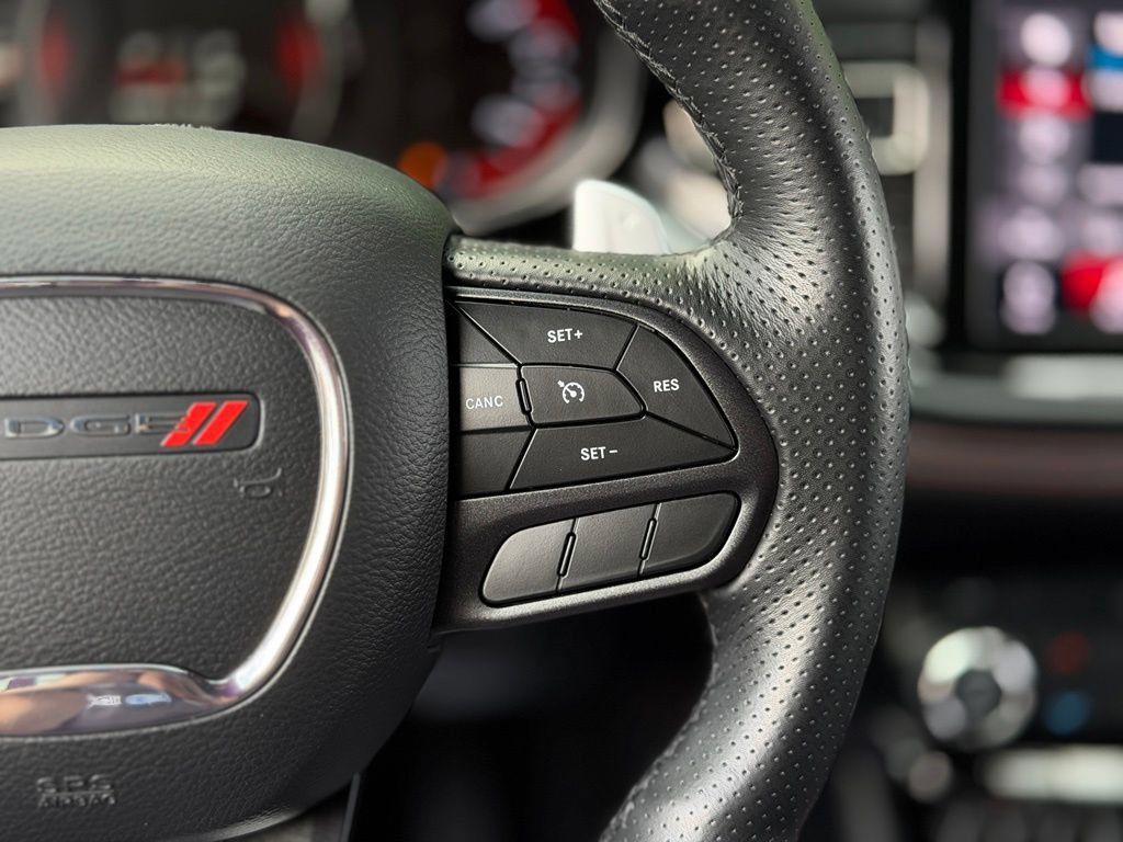 Used 2025 Dodge Durango GT AWD/4WD image 14