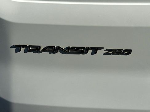 Used 2021 Ford Transit 250 Medium Roof w/ Load Area Protection Package image 27