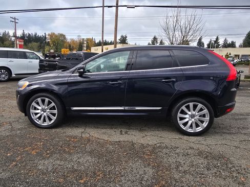 Used 2017 Volvo XC60 T6 Inscription w/ Preferred Option Package image 4
