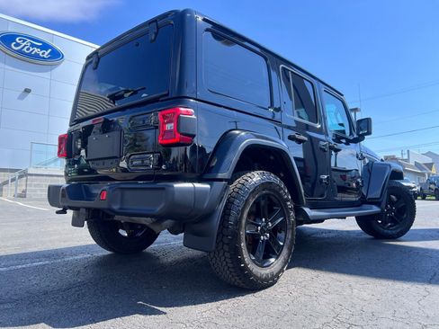 Used 2020 Jeep Wrangler Unlimited Sahara image 15