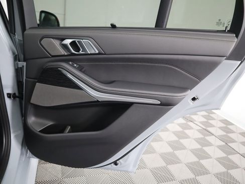 Used 2026 BMW X5 xDrive40i w/ M Sport Package image 29