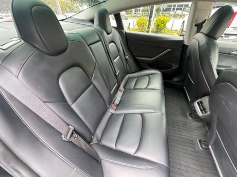 Used 2022 Tesla Model 3 Long Range AWD/4WD image 21