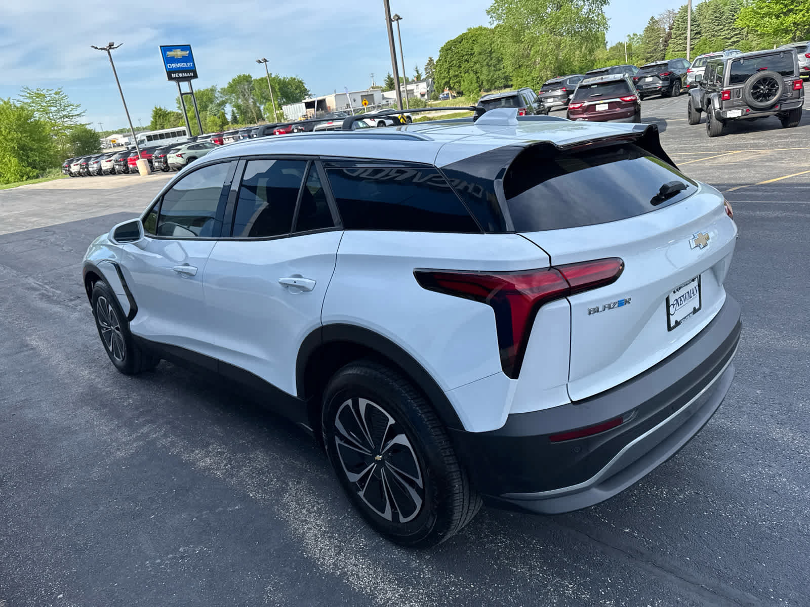 Used 2024 Chevrolet Blazer EV LT AWD/4WD image 10