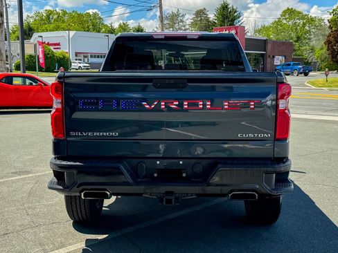 Used 2019 Chevrolet Silverado 1500 Custom Trail Boss w/ Custom Convenience Package AWD/4WD image 5
