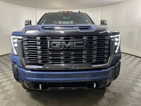 Used 2024 GMC Sierra 2500 Denali Ultimate image 8
