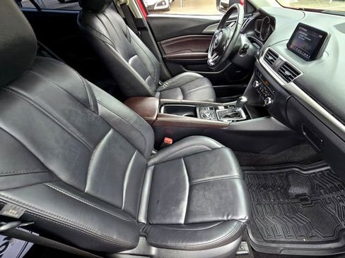 Used 2018 MAZDA MAZDA3 Touring image 20