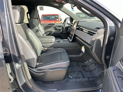 Used 2026 GMC Sierra EV Elevation image 26