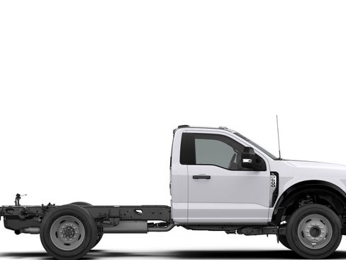 New 2026 Ford F600 4x4 Regular Cab Super Duty w/ XL Chrome Package image 41