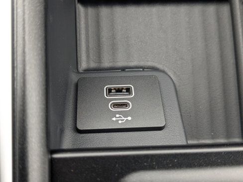 New 2026 Ford Expedition Max Platinum image 24