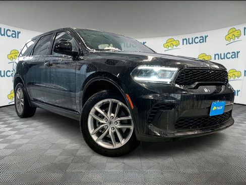 Used 2024 Dodge Durango GT image 1