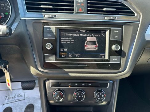 Used 2020 Volkswagen Tiguan S image 27