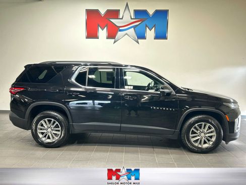 Used 2024 Chevrolet Traverse LT AWD/4WD image 1
