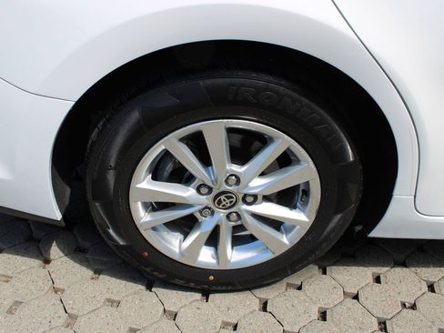 Used 2025 Toyota Camry LE AWD/4WD image 14