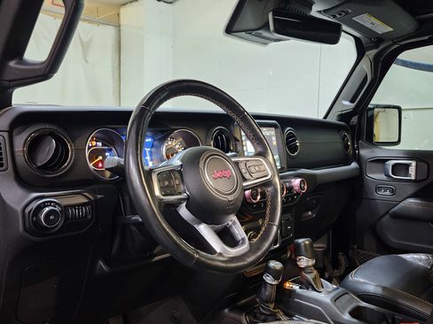 Used 2021 Jeep Wrangler Unlimited Sahara image 13