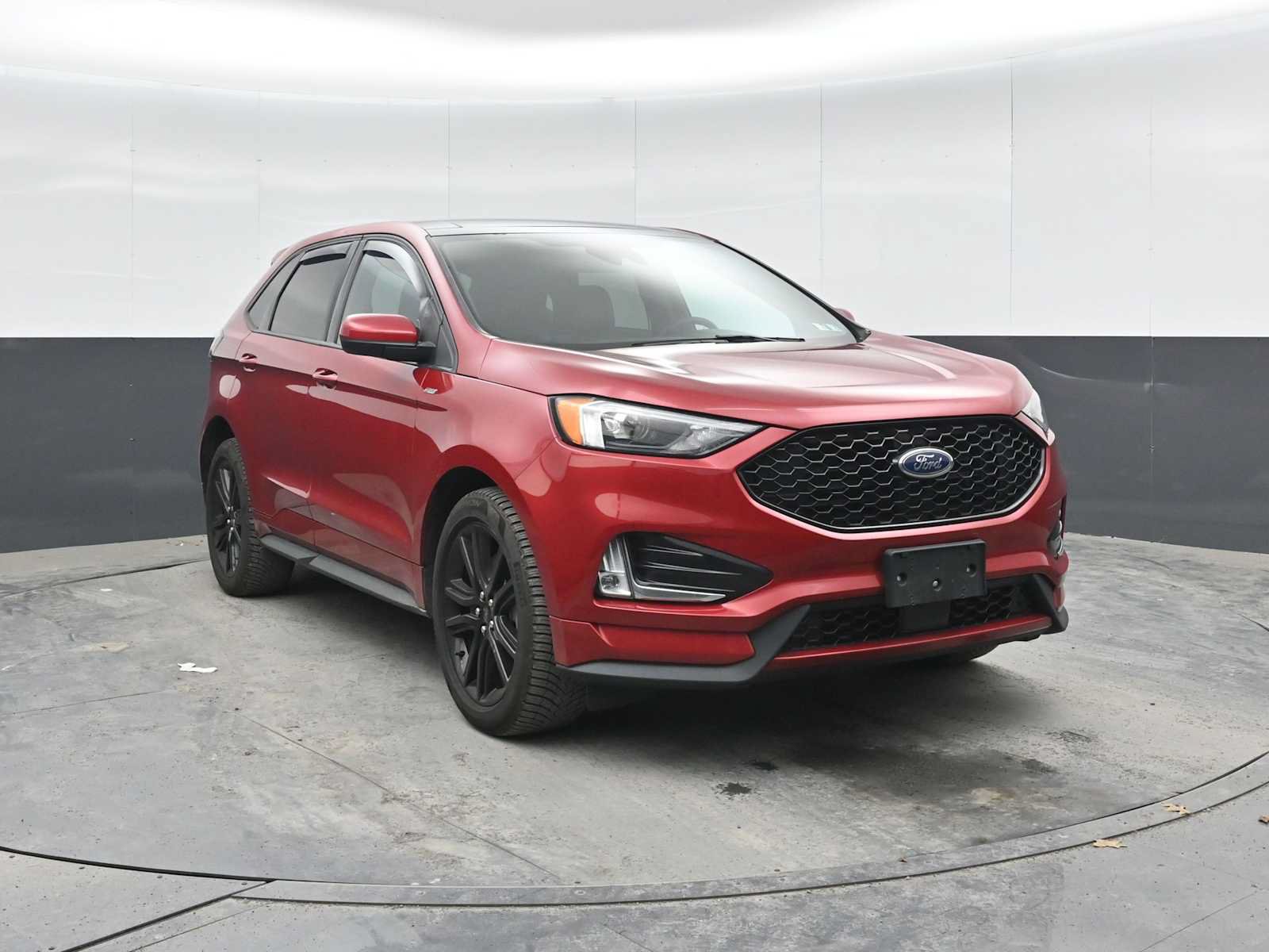 Used 2022 Ford Edge ST-Line w/ Class II Trailer Tow Package AWD/4WD image 5