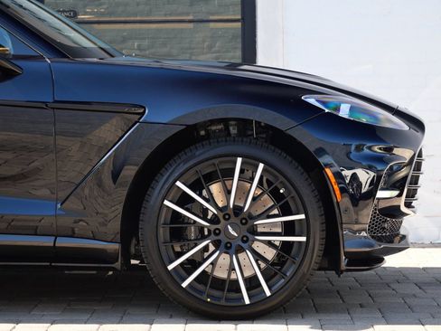 Used 2026 Aston Martin DBX 707 AWD/4WD image 4