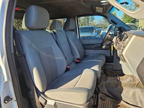 Used 2011 Ford F350 XLT w/ FX4 4X4 Off-Road Pkg image 18