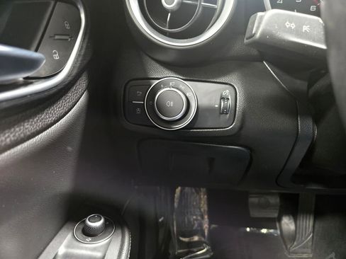 Used 2021 Alfa Romeo Giulia Sprint w/ Nero Edizione image 14