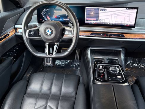 Used 2023 BMW 760i xDrive AWD/4WD image 13