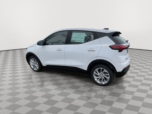New 2027 Chevrolet Bolt LT w/ Comfort Package FWD image 6