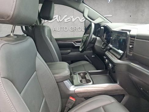 Used 2025 Chevrolet Silverado 3500 LTZ w/ LTZ Plus Package AWD/4WD image 30